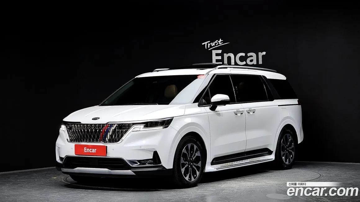 Kia Carnival — фото 1