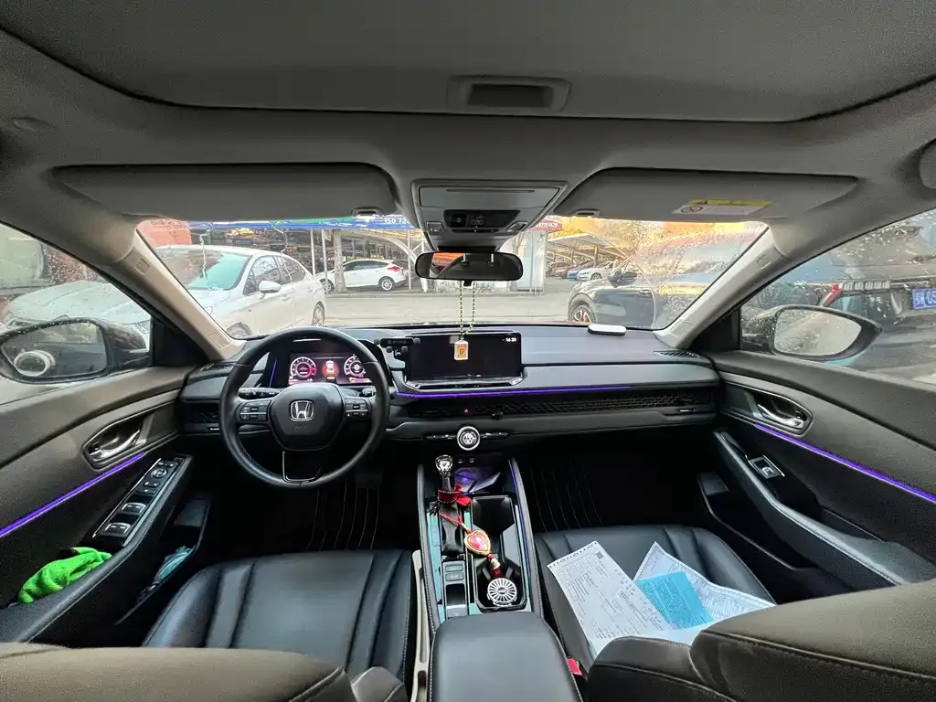 Honda Accord — фото 6