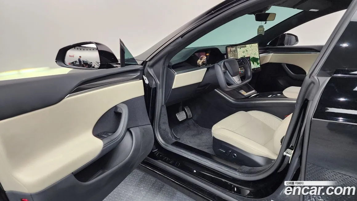 Tesla Model S — фото 10