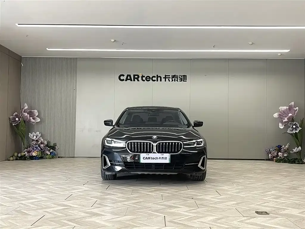 BMW 5 Series New Energy — фото 3