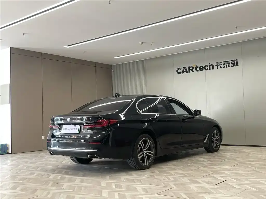 BMW 5 Series New Energy — фото 5