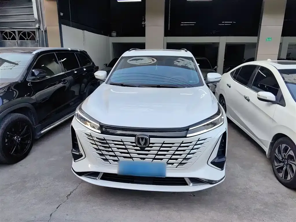Changan CS75PLUS — фото 3