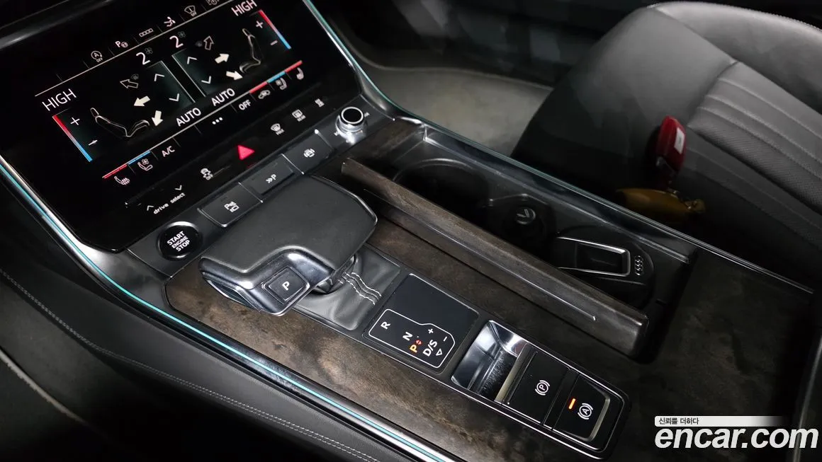 Audi A7 — фото 9