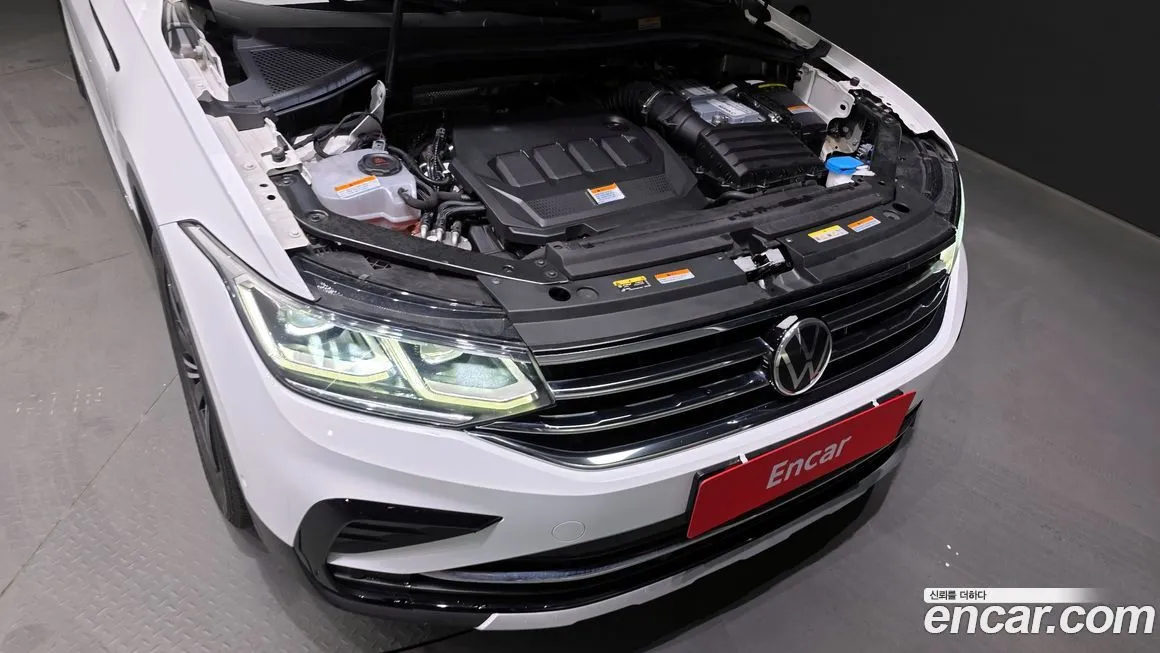 Volkswagen Tiguan — фото 6