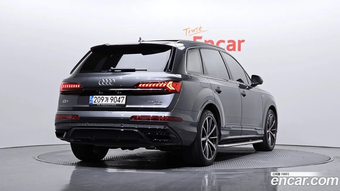 Audi Q7 — фото 2