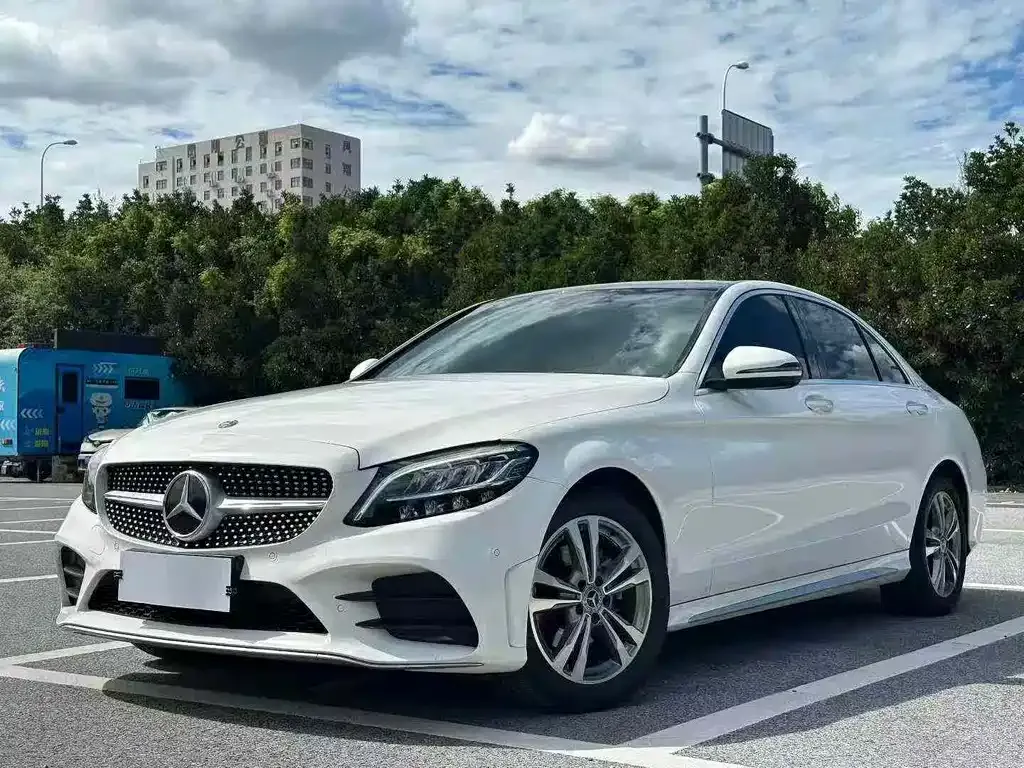 Mercedes-Benz C-Class — фото 1