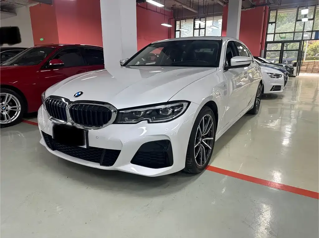 BMW 3 Series — фото 1