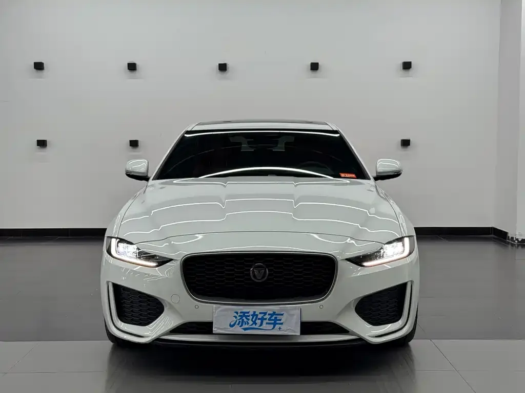 Jaguar XEL — фото 2