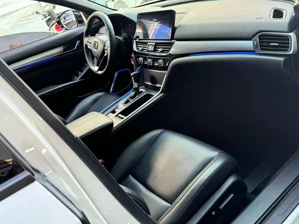 Honda Inspire — фото 6