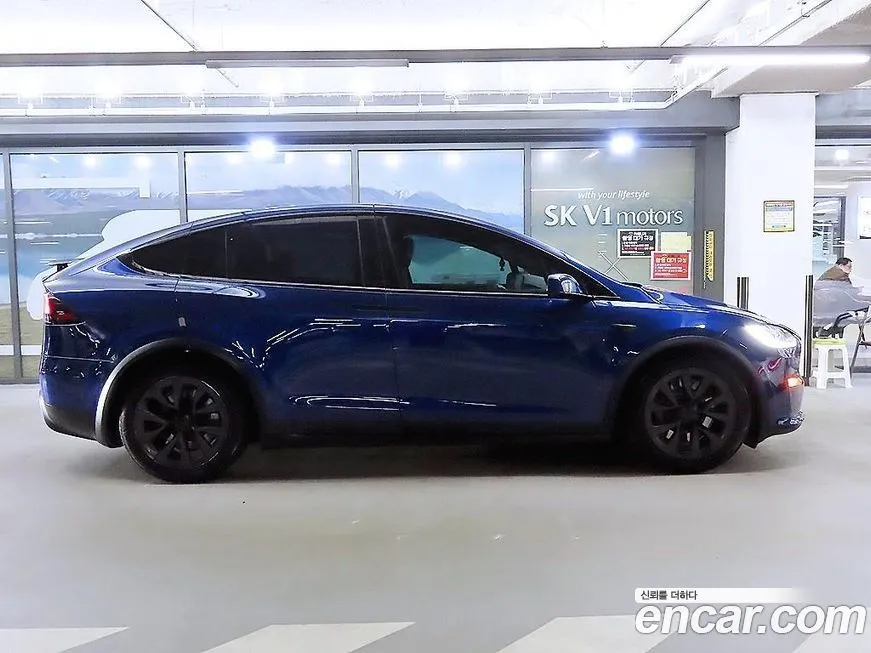 Tesla Model X — фото 3