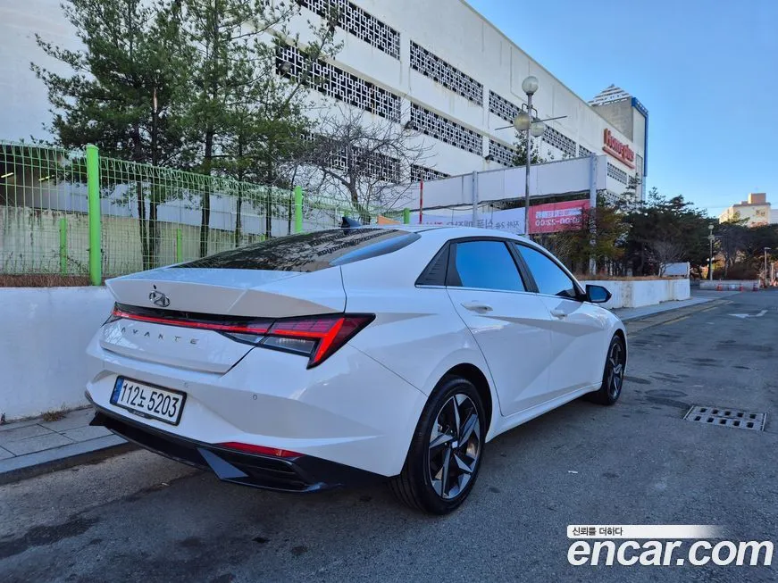 Hyundai AVANTE — фото 2