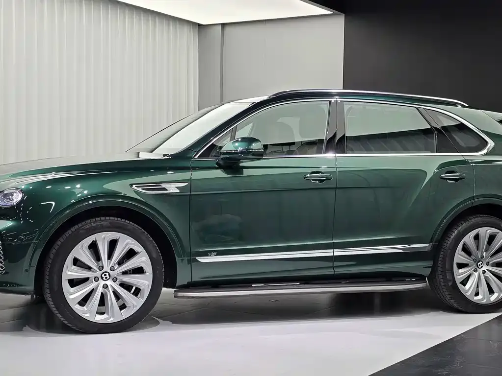 Bentley Bentayga — фото 3