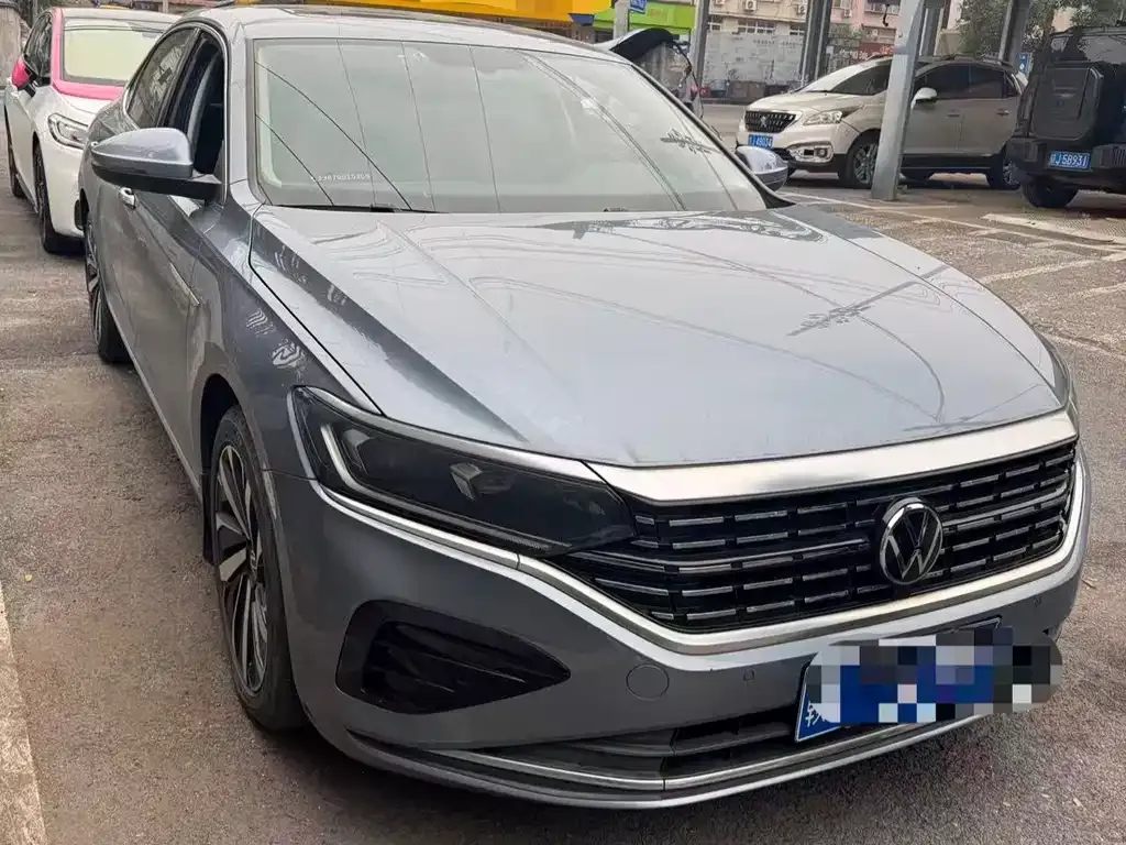 Volkswagen Passat — фото 2