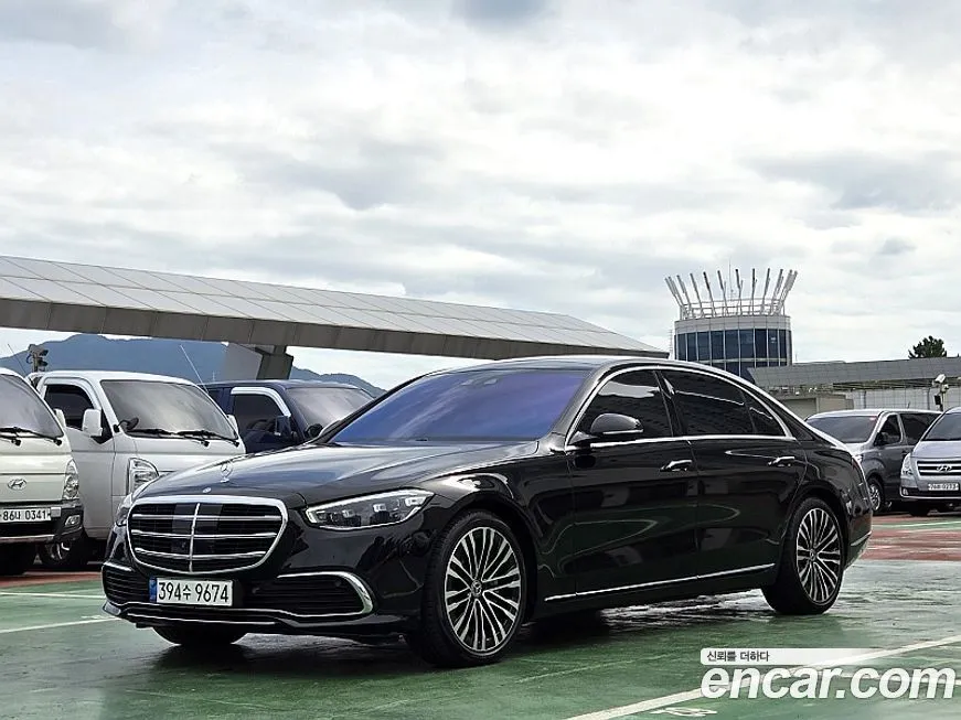Mercedes-Benz S-Class — фото 1