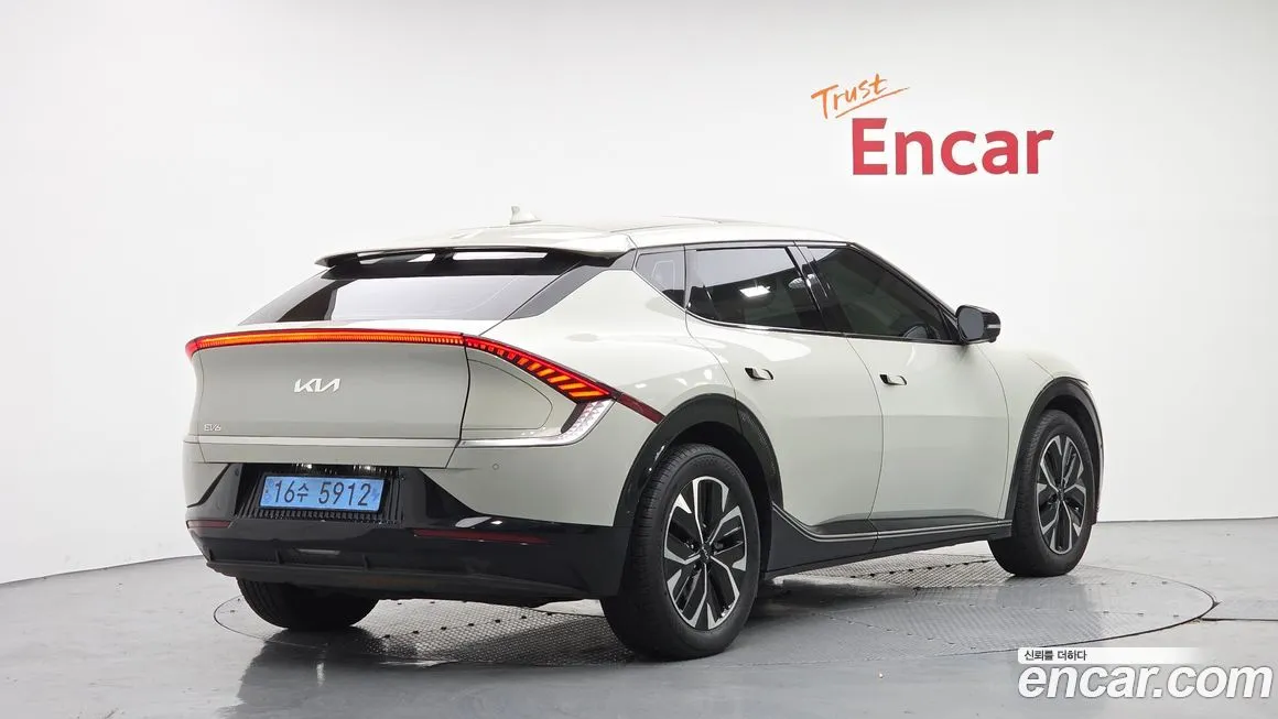 Kia EV6 — фото 2