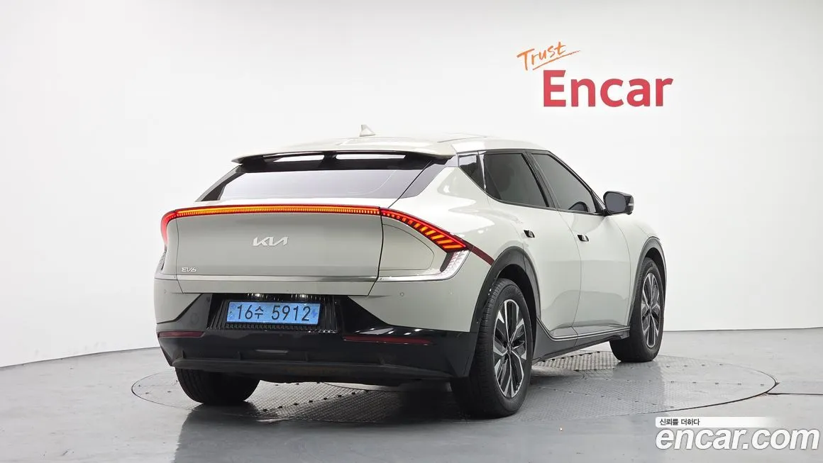 Kia EV6 — фото 4