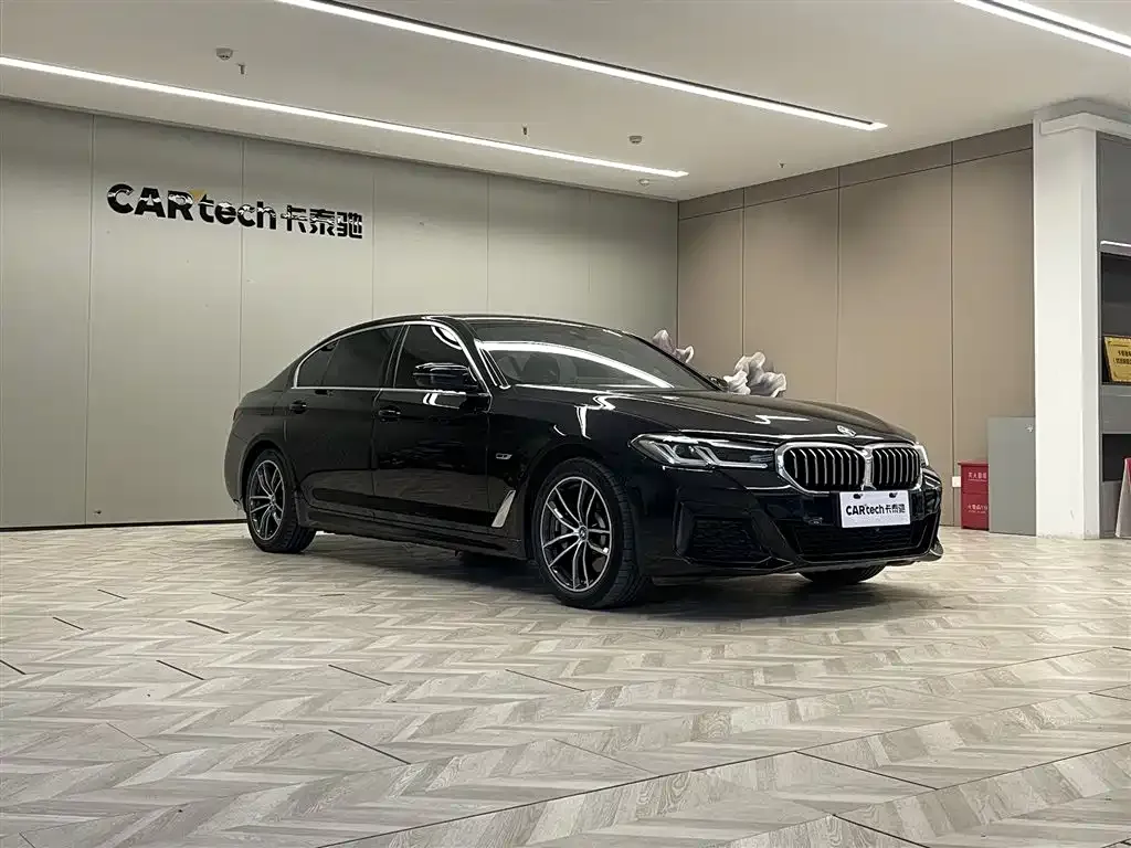 BMW 5 Series New Energy — фото 2