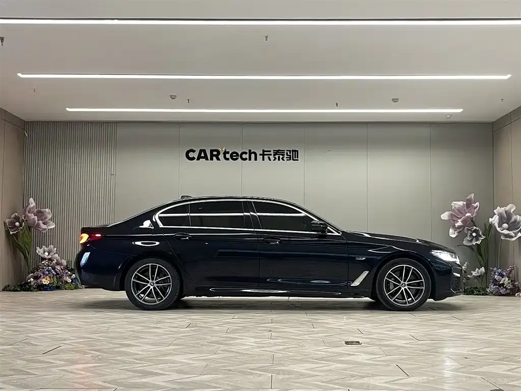 BMW 5 Series New Energy — фото 4