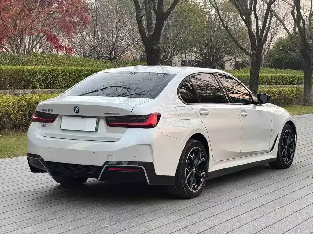 BMW i3 — фото 7