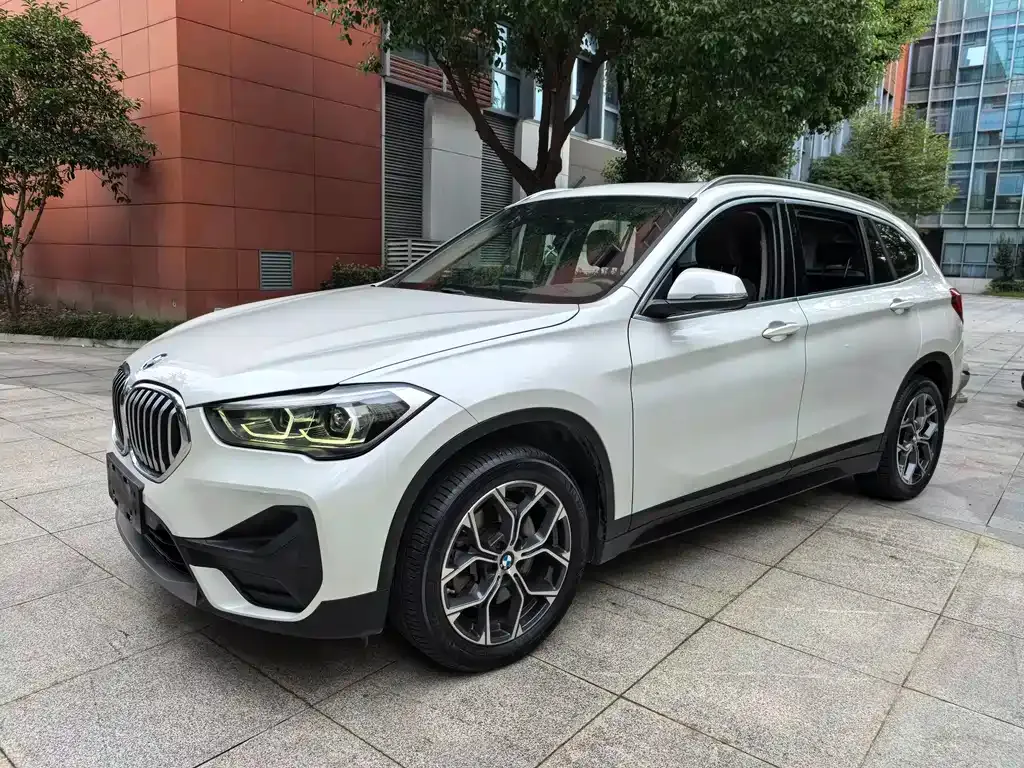 BMW X1 — фото 2