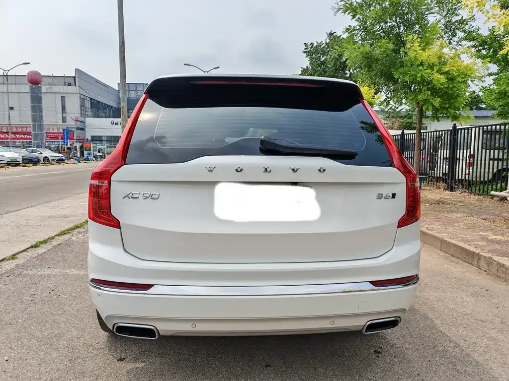 Volvo XC90 — фото 4