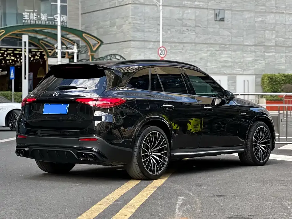 Mercedes-Benz GLC AMG — фото 9