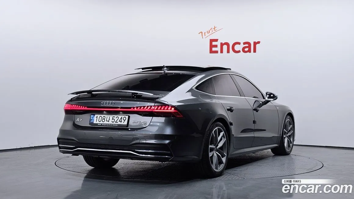 Audi A7 — фото 2