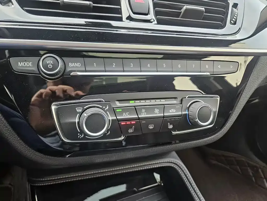 BMW 1 Series — фото 10
