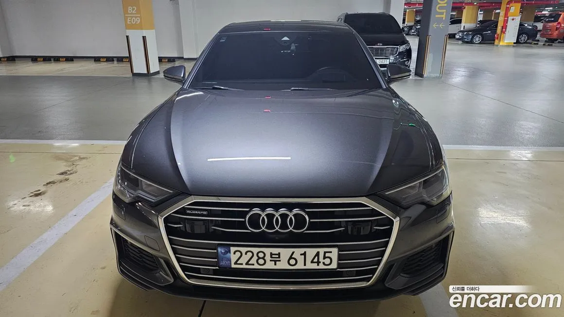Audi A6 — фото 1