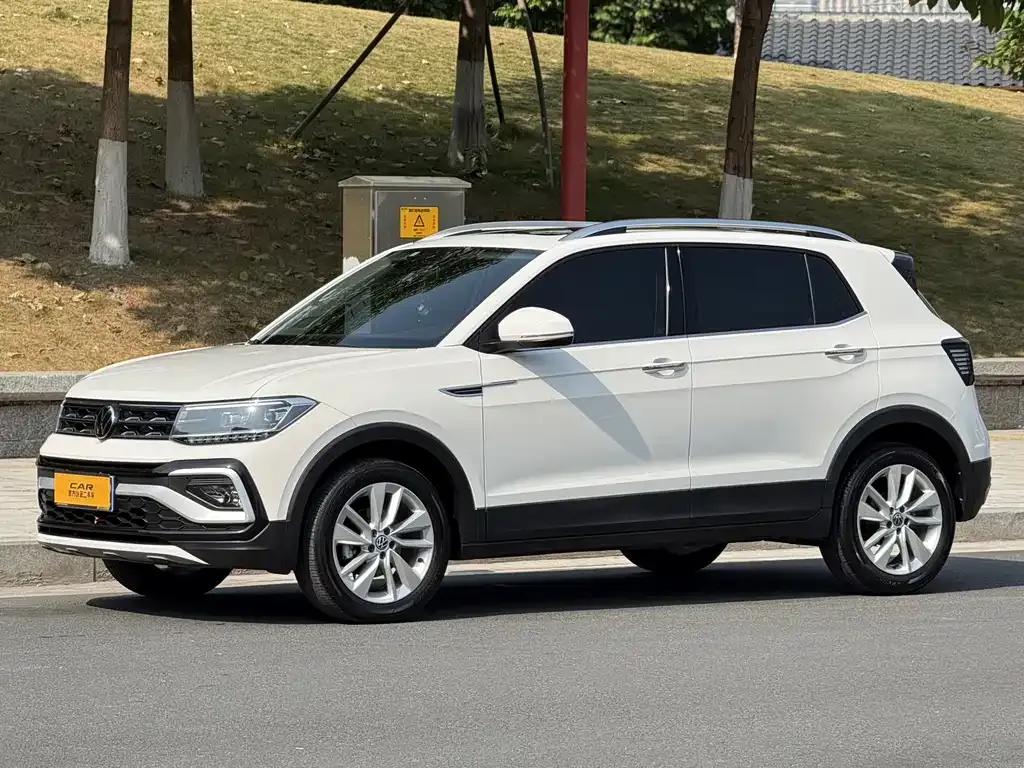 Volkswagen T-Cross — фото 1