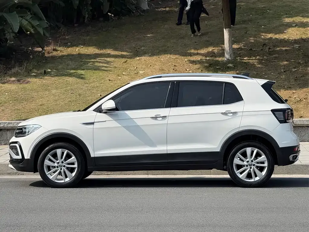 Volkswagen T-Cross — фото 7