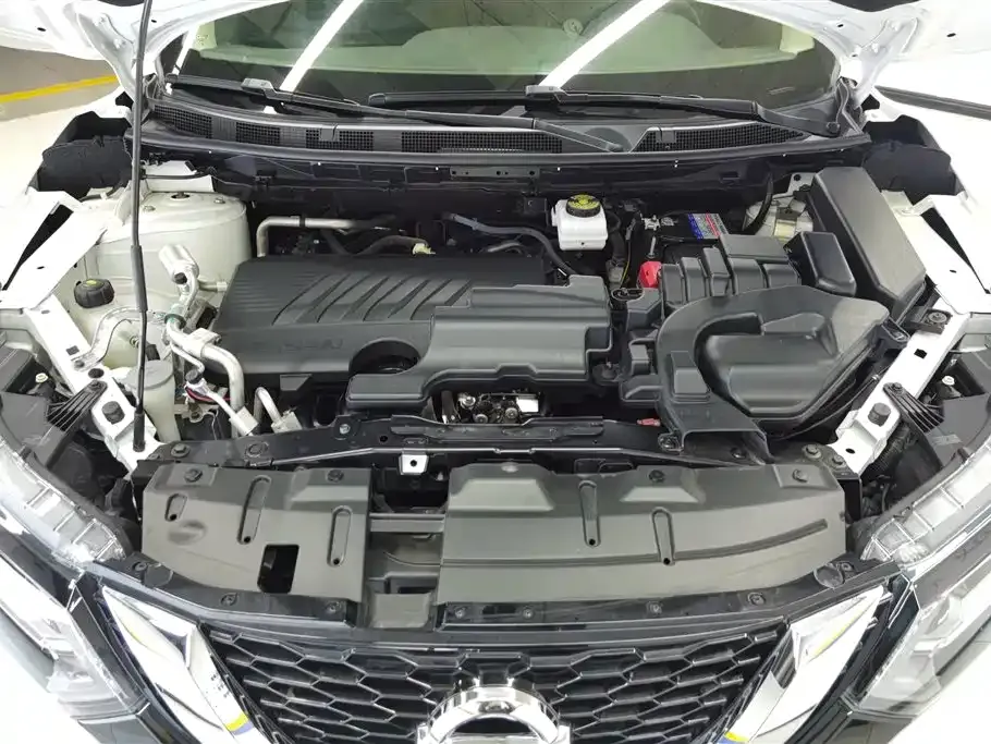 Nissan Qashqai — фото 10