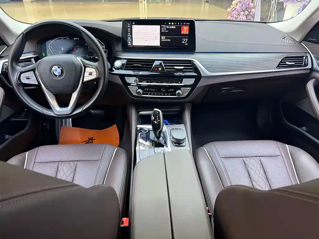 BMW 5 Series New Energy — фото 7