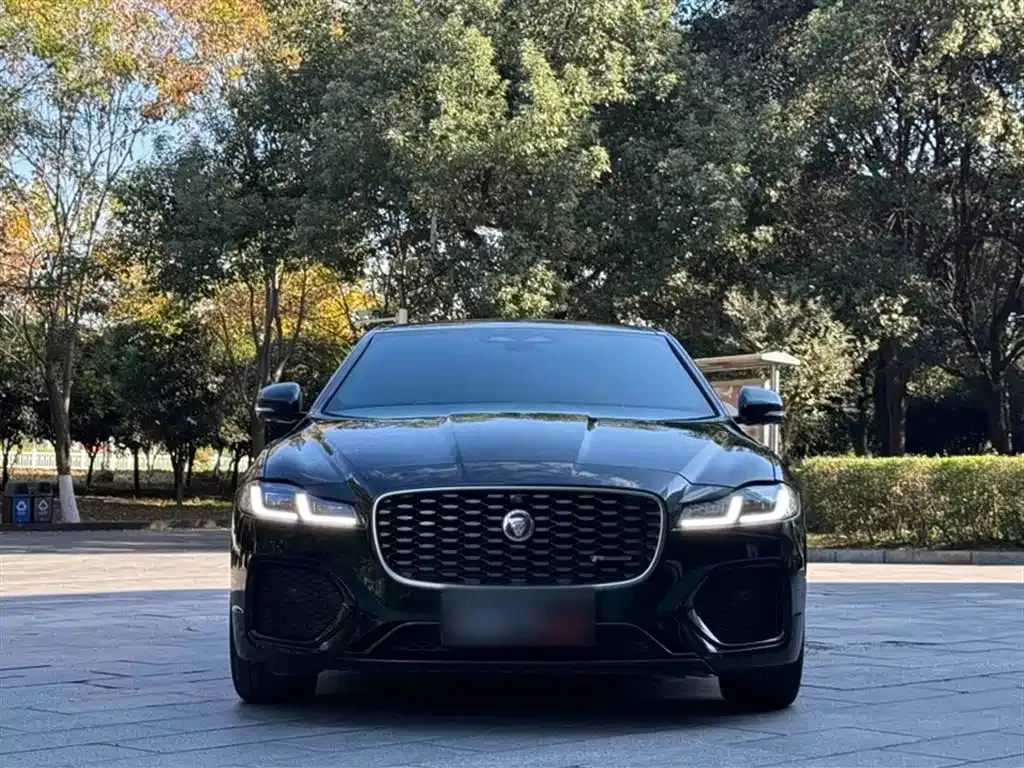 Jaguar XFL — фото 6