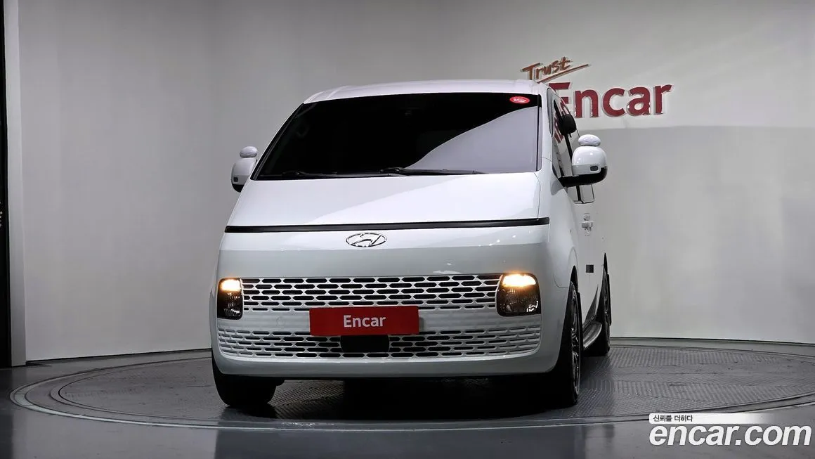 Hyundai Staria — фото 3
