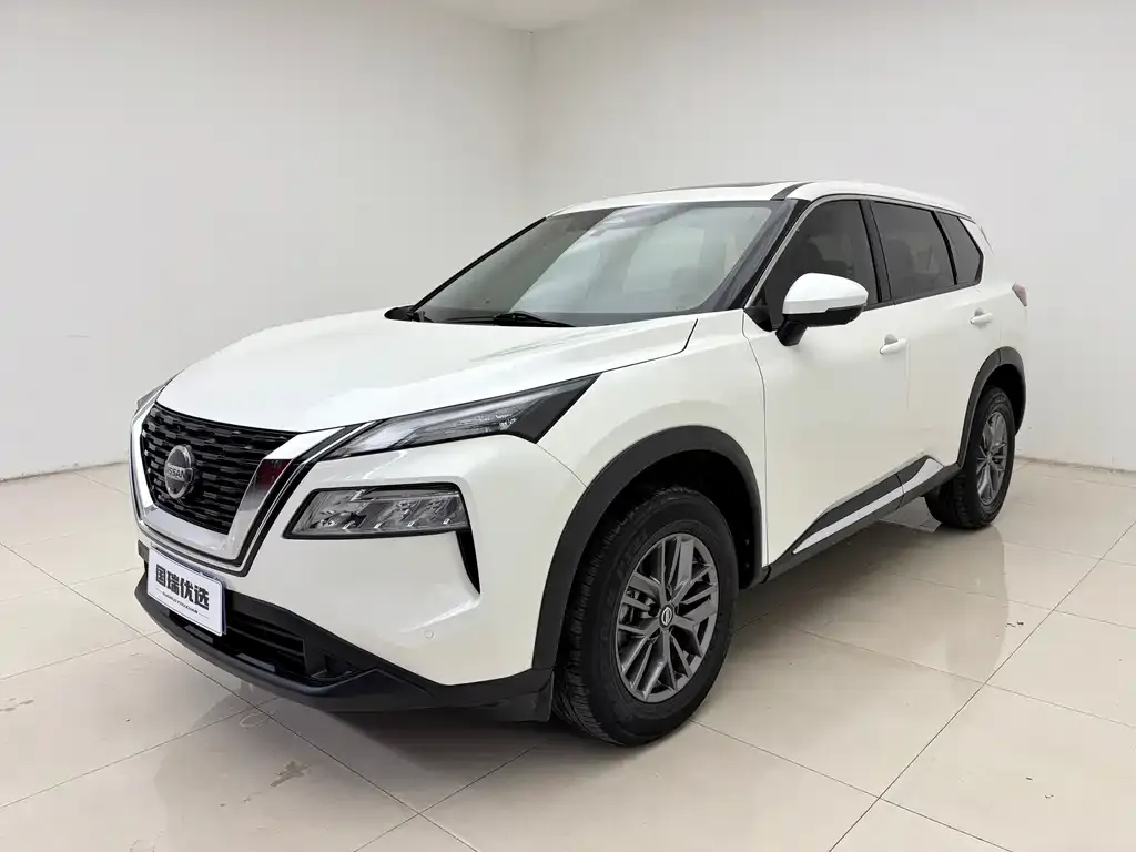 Nissan X-Trail — фото 1