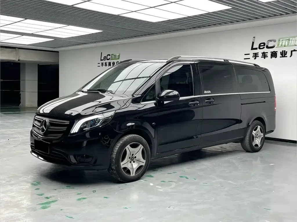 Mercedes-Benz Vito — фото 1