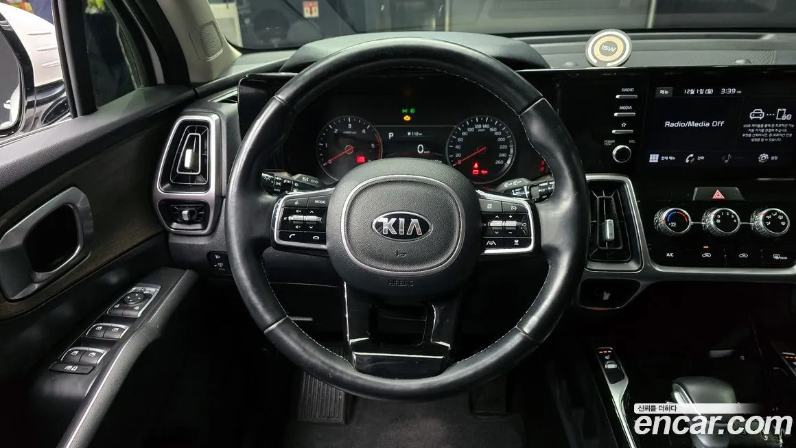 Kia Sorento — фото 9