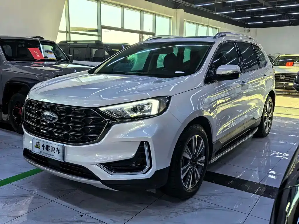 Ford Edge — фото 1