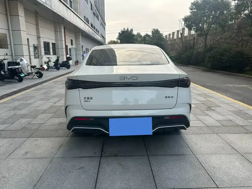 BYD Seal — фото 6
