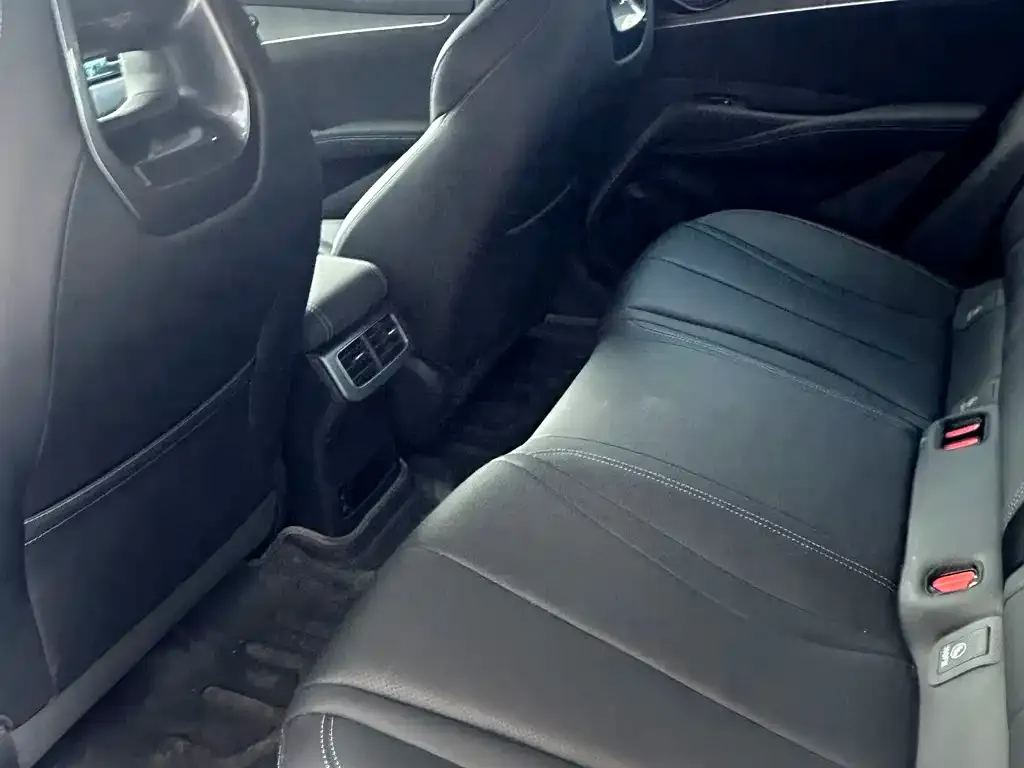 BYD Seal — фото 9