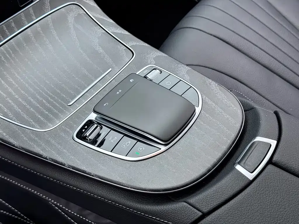 Mercedes-Benz CLS — фото 8