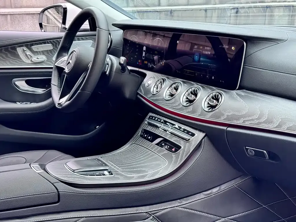 Mercedes-Benz CLS — фото 9
