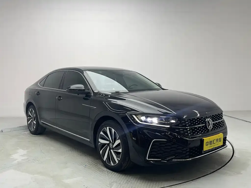 Volkswagen Passat — фото 3