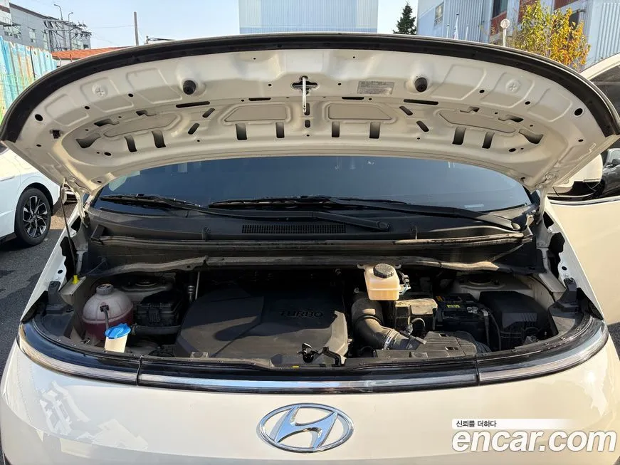 Hyundai Staria — фото 10
