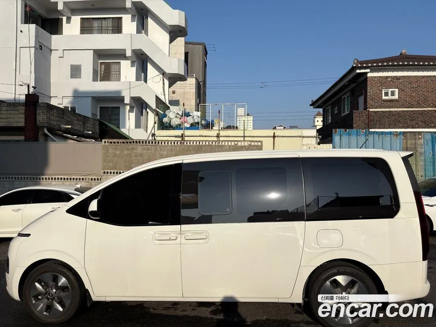 Hyundai Staria — фото 4