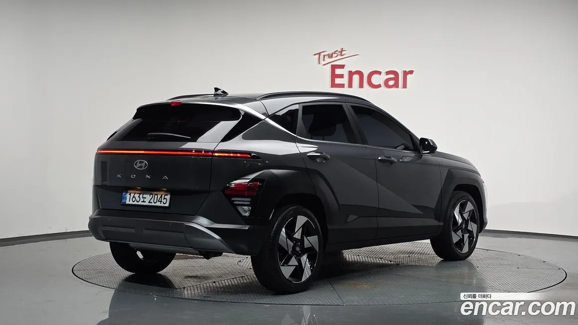 Hyundai Kona — фото 2