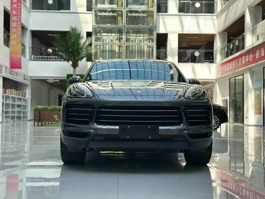Porsche Cayenne — фото 2