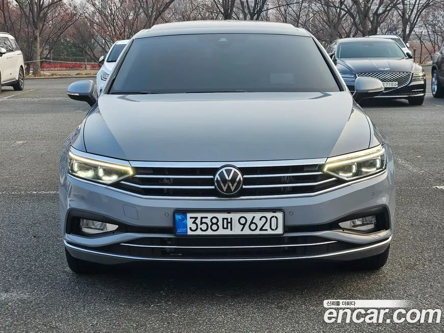 Volkswagen Passat — фото 1