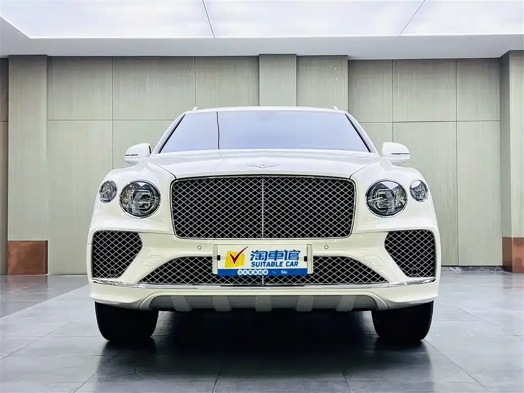 Bentley Bentayga — фото 2